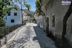 Pieszy szlak wytyczony wokół wioski